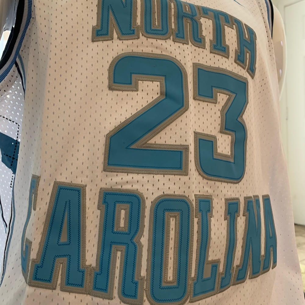 Michael Jordan UNC White throwback LARGE Jersey